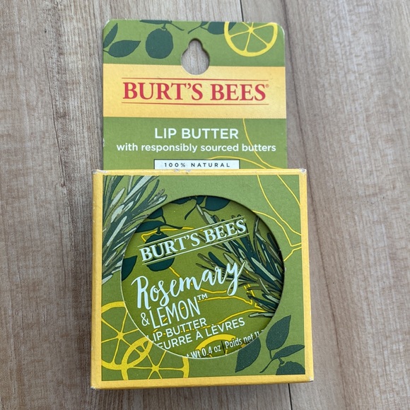 6 Piece Burt’s Bees Bundle - Picture 7 of 7